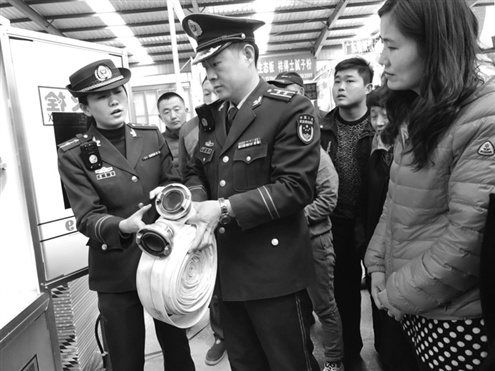 全省将围绕大型商业综合体、医疗卫生等重点领域,开展为期一个月的消防安全大排查大整治严执法专项行动(资料图)